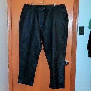 NWT Silhouettes black leather pants